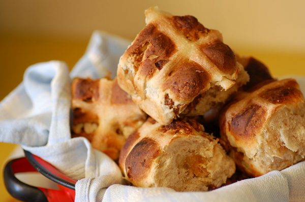 hot cross buns, anglicke velikonoce jidlo